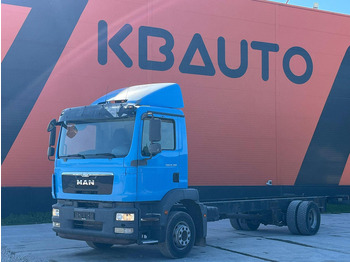 Kabiinišassiiga veoauto MAN TGM 15.290