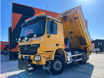 Kallurauto Mercedes-Benz Actros 1841 4x4 SNOW PLOW EQUIPMENT / UNDERBODY SCRAPER / BOX L=4495 mm: pilt 2