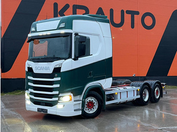 Kabiinišassiiga veoauto SCANIA S 540