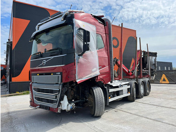 Metsaveok, Kraanaga veoauto transporditavad ained puit Volvo FH 16 750 8x4/4 DAMAGED !: pilt 2