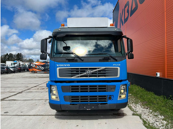 Madelveok/ Platvormveok, Kraanaga veoauto Volvo FM 9 300 6x2*4 HIAB 085D-3 / PLATFORM L=6320 mm: pilt 3