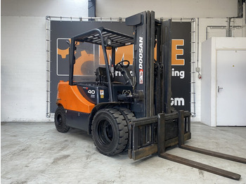 Diiseltõstuk DOOSAN