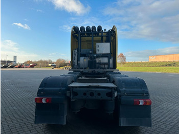 Sadulveok Mercedes-Benz 4163 8x4 / 180.000 kg: pilt 4