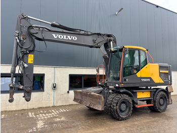 Ratastel ekskavaator VOLVO EW180