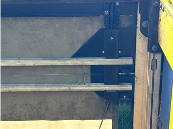 Tentpoolhaagis Krone Profi Liner / Schuifzeil / Kooi Aap / Stuur + Liftas / APK 05-26: pilt 4 Tentpoolhaagis Krone Profi Liner / Schuifzeil / Kooi Aap / Stuur + Liftas / APK 05-26: pilt 4