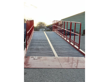 Uus Laadimisramp AZ RAMP-EASY XL-12-RL . Mobil Loading Ramp  WIDE With Level Off, 12 t Capacity: pilt 4
