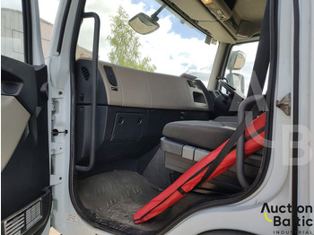 Treilerveoauto Renault Premium: pilt 5