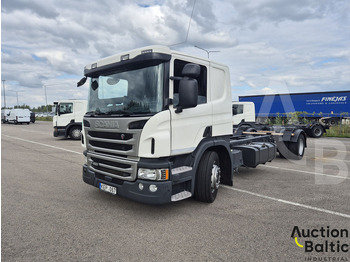 Kabiinišassiiga veoauto SCANIA P 450