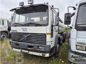 Tsisternauto VOLVO FL6