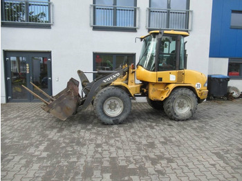 Rataslaadur VOLVO L30B