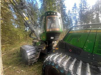 Metsakoristaja JOHN DEERE
