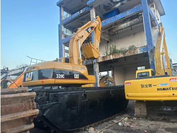Külgepaigaldatav ekskavaator CATERPILLAR 320C