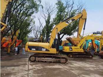 Lintekskavaator CATERPILLAR 320D2