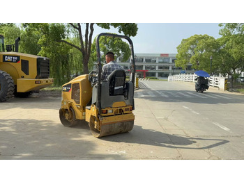 Rullija CATERPILLAR CB14B