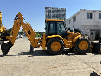 Ekskavaator-laadur JCB 4CX