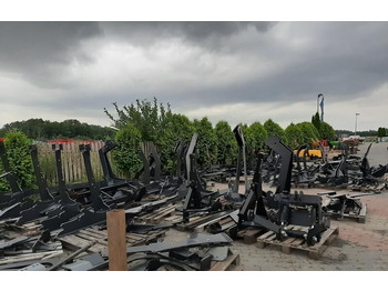 Esilaadur traktorile METAL-TECHNIK