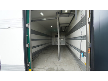 Külmutiga veoauto DAF LF250 4X2 FRIGO TRUCK WITH CARRIER: pilt 3