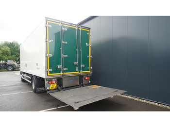 Külmutiga veoauto DAF LF250 4X2 FRIGO TRUCK WITH CARRIER: pilt 2