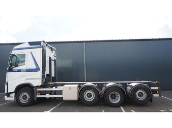 Konteinerveduk/ Tõstukiga veoauto VOLVO FH 460