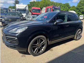 Auto PORSCHE