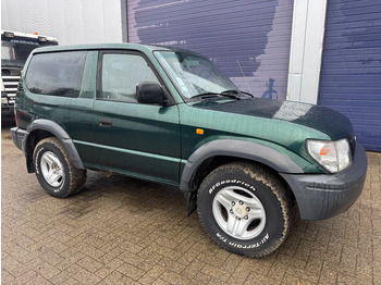 Auto TOYOTA Land Cruiser