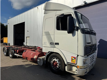 Kabiinišassiiga veoauto VOLVO FH12 340