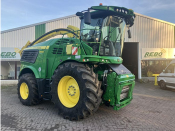 Saagikoristusmasin JOHN DEERE