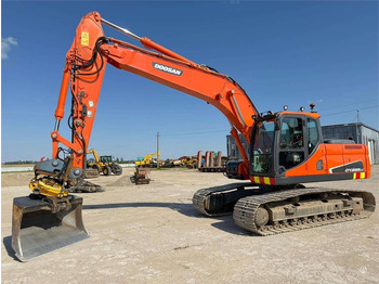 Lintekskavaator DOOSAN DX225LC
