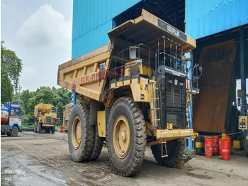 Kastiga kallur/ Kiviveoauto CATERPILLAR 777