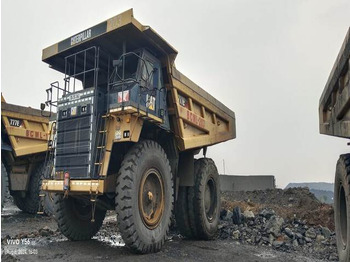 Kastiga kallur/ Kiviveoauto CATERPILLAR 777