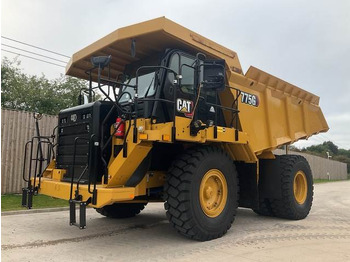 Kastiga kallur/ Kiviveoauto CATERPILLAR