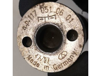 Uus Nukkvõll - Veoauto Mercedes-Benz: pilt 4 Uus Nukkvõll - Veoauto Mercedes-Benz: pilt 4