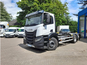Konkstõstukiga veoauto IVECO