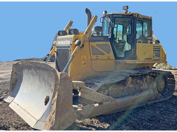 Buldooser KOMATSU D65
