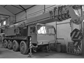 Autokraana LIEBHERR LTM 1070