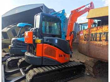 Miniekskavaator HITACHI ZX55