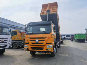 Kallurauto SINOTRUK HOWO