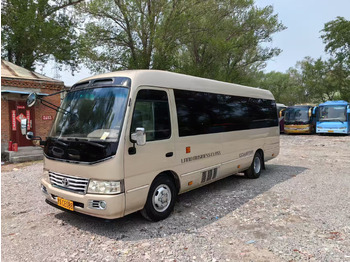 Väikebuss TOYOTA