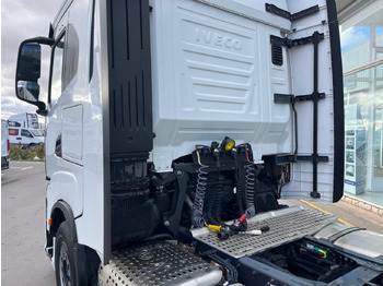 Cabeza Tractora IVECO S-WAY 510 AUTOMATICO CON INTARDER liising Cabeza Tractora IVECO S-WAY 510 AUTOMATICO CON INTARDER: pilt 4 Cabeza Tractora IVECO S-WAY 510 AUTOMATICO CON INTARDER liising Cabeza Tractora IVECO S-WAY 510 AUTOMATICO CON INTARDER: pilt 4