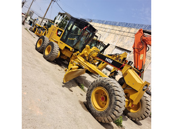 Teehöövel CATERPILLAR 140H