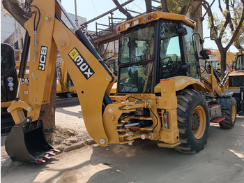 Ekskavaator-laadur JCB 3CX