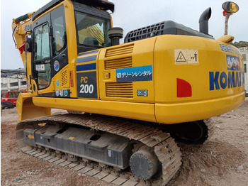 Lintekskavaator KOMATSU PC200-8