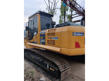 Lintekskavaator KOMATSU PC240LC-8