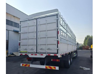 Kallurauto SINOTRUK HOWO 8*4 WITH FENCE: pilt 4