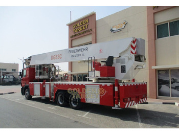 Tuletõrjeauto Mercedes-Benz Actros 3332 6x4 Manlift Truck: pilt 2