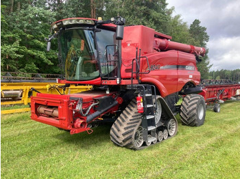 Kombain CASE IH