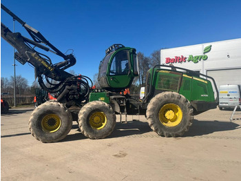 Metsakoristaja JOHN DEERE