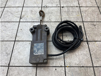 Elektrisüsteem - Autokraana Schmersal LTM hoist limit switch: pilt 2