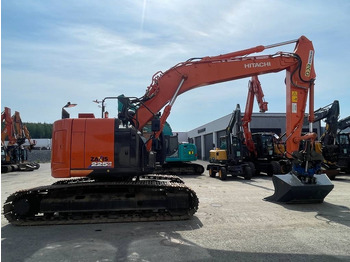 Lintekskavaator Hitachi ZX225USLC-6 PYÖRITTÄJÄLLÄ: pilt 5