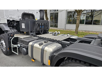Uus Sadulveok MERCEDES-BENZ Actros 3340 S 6x4 ADR Euro 3 Tractor Head: pilt 5